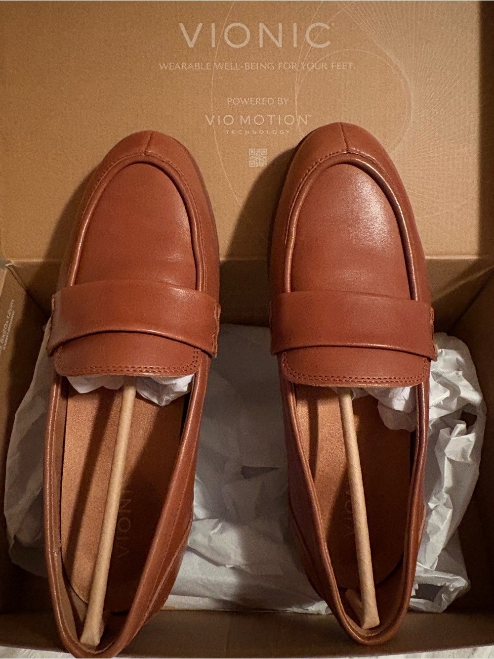 Vionic Women's Tan Leather Penny Loafers